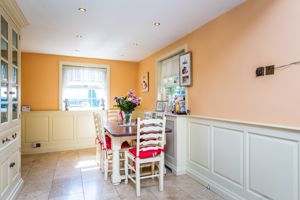 Breakfast Kitchen- click for photo gallery